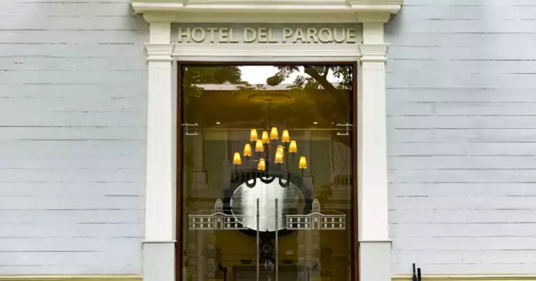 Main entrance to Hotel del Parque in Guayaquil, Ecuador