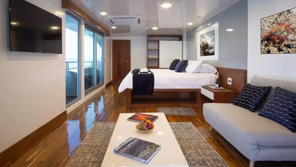 Suite aboard Galapagos Infinity