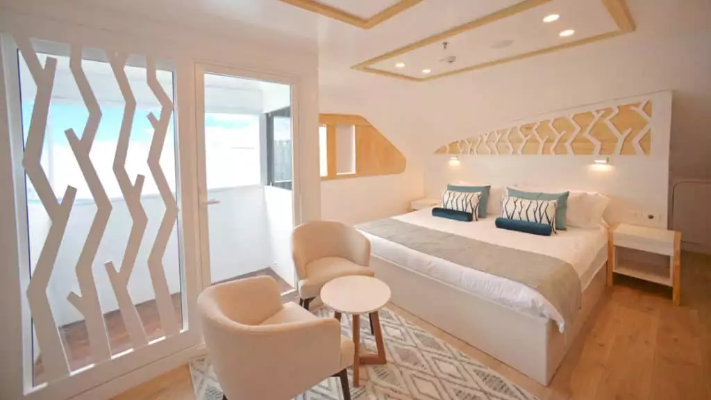 Galapagos Suite aboard Sea Star Journey