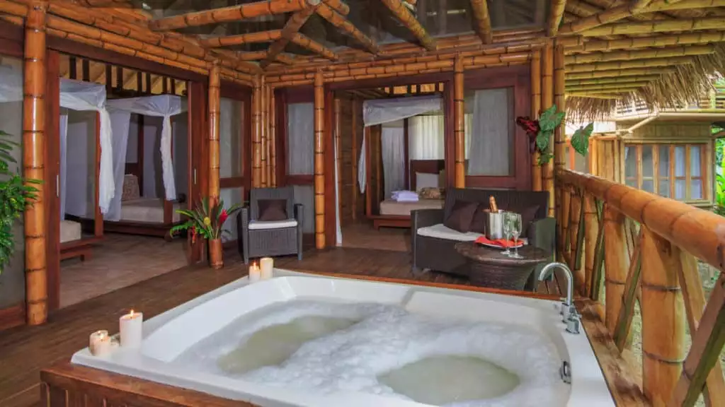 La Selva EcoLodge Family Suite private deck with tub (all beds pictured)



