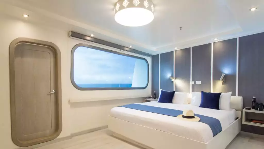 Stateroom with matrimonial bed aboard Galapagos Horizon
