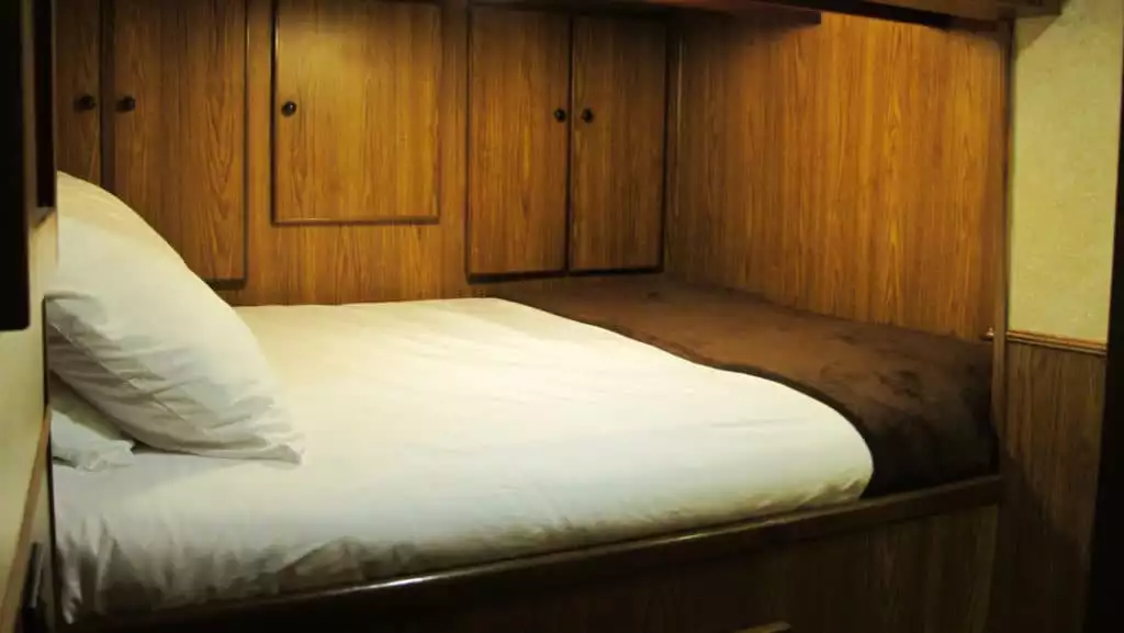 Twin bed aboard Misty Fjord