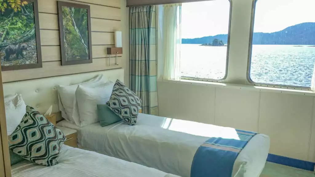 Category 3 cabin with twin beds aboard National Geographic Quest