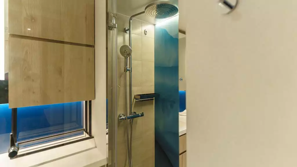 Explorer Suite bathroom aboard Ultramarine
