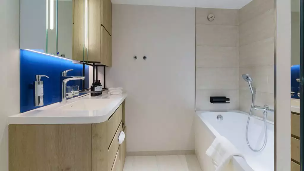 Terrace Suite bathroom aboard Ultramarine