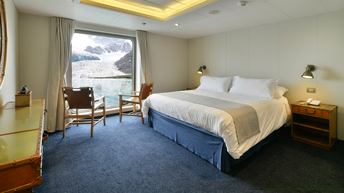 Experience the comfort aboard the Ventus Australis while touring the Chilean Patagonia from the comfort of your room as you fall asleep