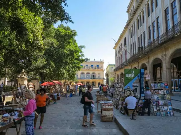 Outdoor local market in Havana cuba. 