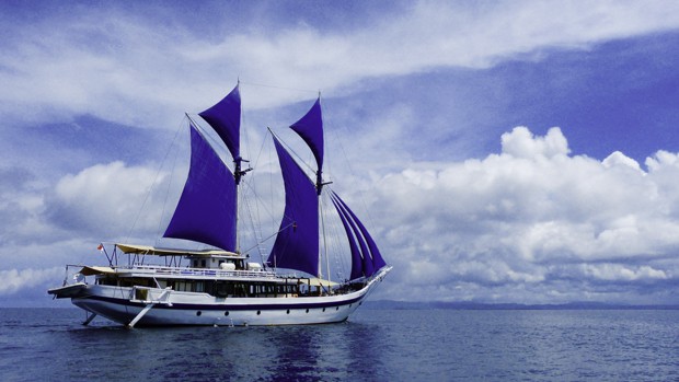 cruise ship indonesia itinerary