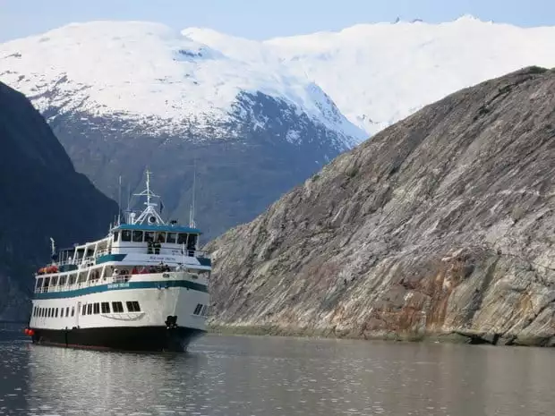 Baranof Dream small ship cruising through Alaskan fjords. 