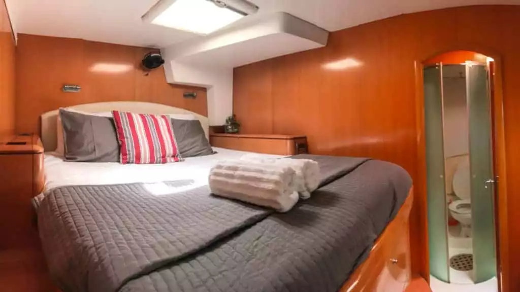 Cabin aboard Doris