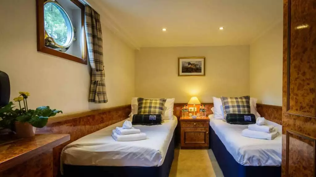 Stateroom with two single beds aboard Spirit of Scotland