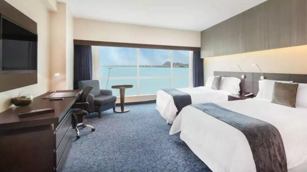 Riverside Room with two beds at Wyndham Guayaquil