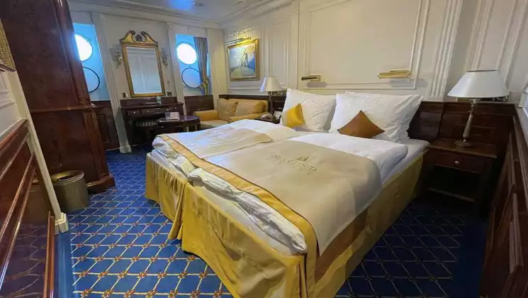 Category 1 & 1 Solo cabin with double bed aboard Sea Cloud II: Lindblad
