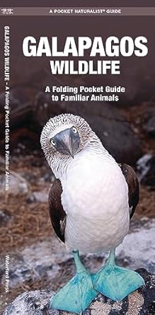 Pocket guide cover to Galapagos Wildlife: A Folding Pocket Guide to Familiar Animals