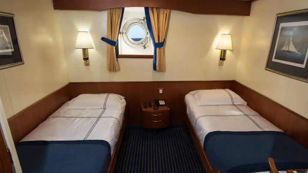 Lower Deck Twin aboard MS Expedition. Photo by: Rogelio Espinosa
