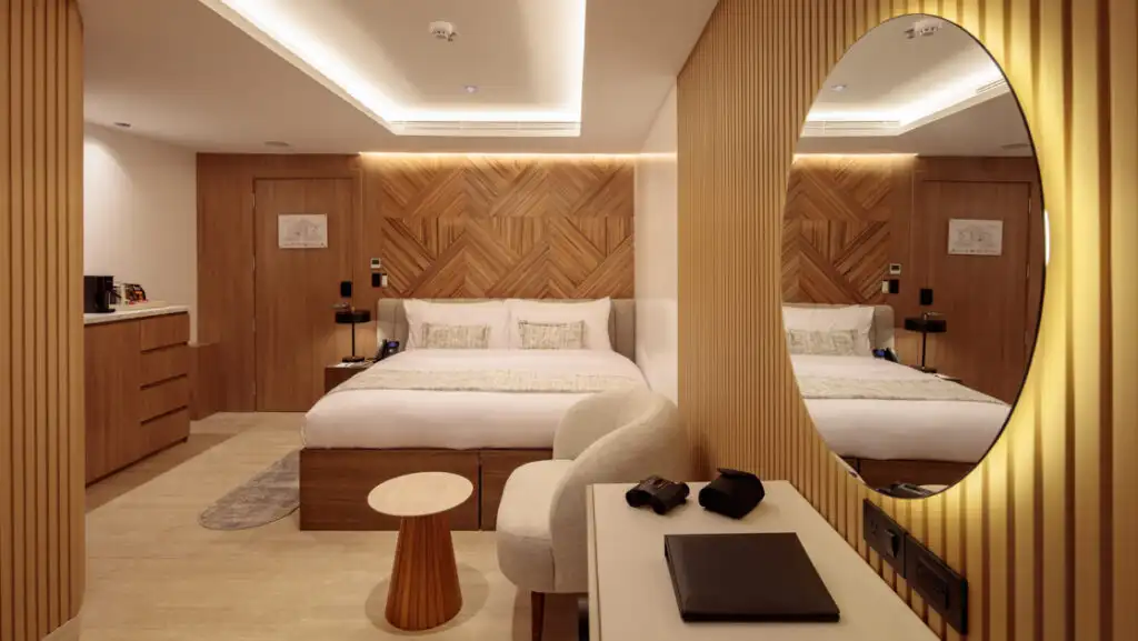 Single Suite (queen bed only) aboard Hermes